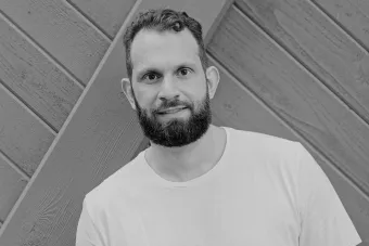 Jesse Davison headshot