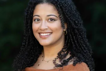 Kia Baeza Headshot